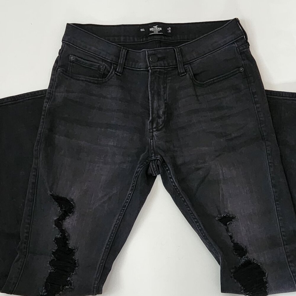 Distressed Skinny Jeans